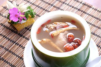 Ginseng chicken soup