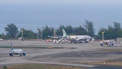 Phuket International Airport, Airfield