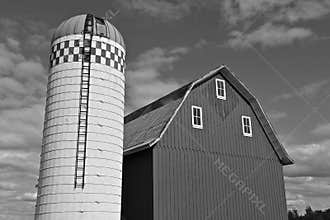 Old barn and silo in black and white