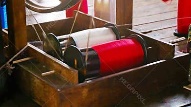 Work for the production of yarn on the old machine
