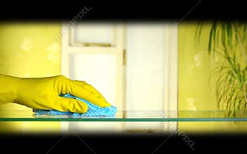Cleaning glass