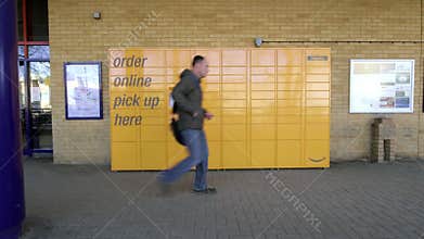 Amazon locker in United kingdom at University campus