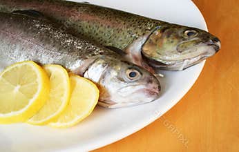 Fish with lemon