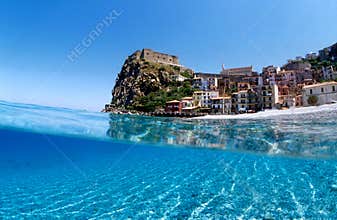 Sea wave under the castle