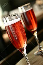 Kir royal cocmtail