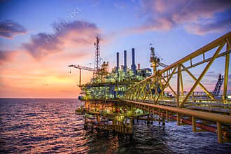 Oil and gas platform or Construction platform in the gulf or the sea, Production process for oil and gas industry