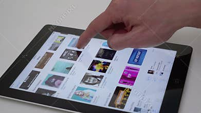 Browsing the music collections in iTunes Store
