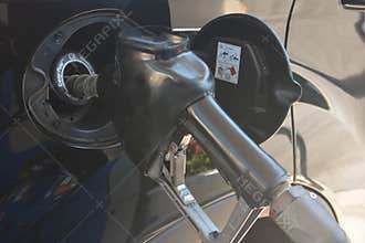Fueling up a Suv