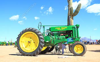 USA: Antique Tractor - John Deere 1940 G