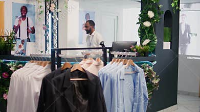 Retail assistant in fashion boutique