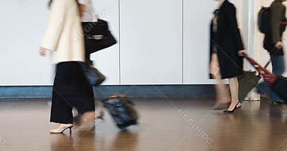 Airport Passengers rushing to connection