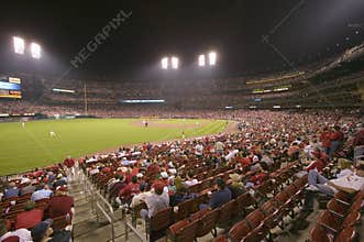 In a night game and a light rain mist, the Florida Marlins beat the 2006 World Series Champion baseball team, the St. Louis Cardin