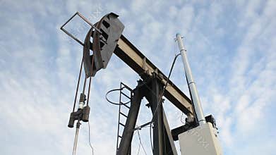 Oil Pump Pumpjack Bobbing Donkey