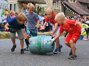 Barrel rolling race
