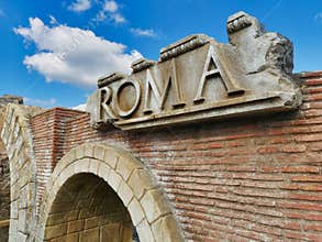 Roma Rome Caput mundi stones wall empire ancient destination archeology