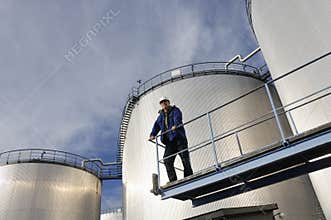 Oil storage and engineer