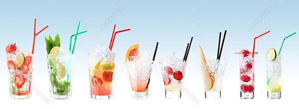 Row of mojito cocktails