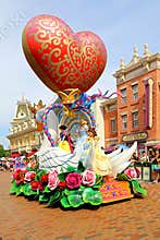 Disneyland fairy characters parade