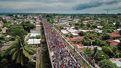 Honduran Migrant Caravan crosses border between Guatemala and Mexico