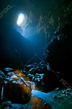 Cetatile Ponorului cave