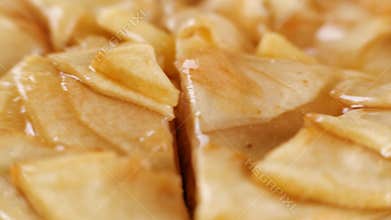 Apple tart with sweet sauce