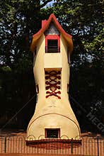 The Giant shoe