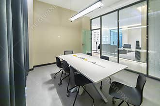 Bright and spacious small meeting room