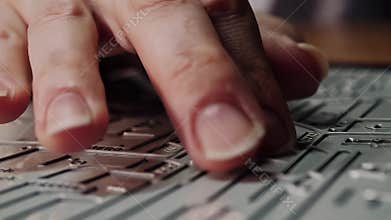 AI Hand reads tactile braille map