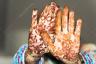 Henna Hands