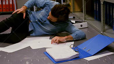 Creeping in pain after falling down