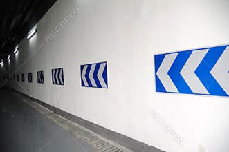 Direction sign