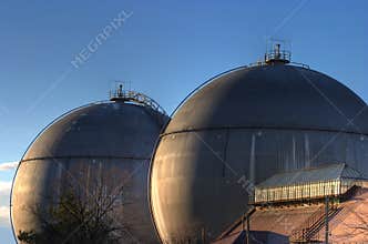 Gas tanks
