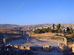 Jerash columns ii