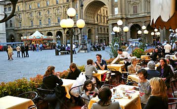 Tourists in Piazza della Repubblica, Florence