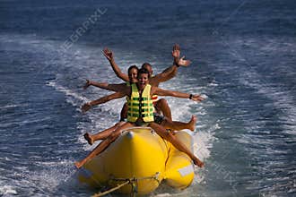 FUN BANANA BOAT