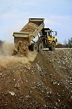 Dump truck
