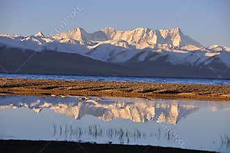 The morning of snow mountain