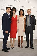 Daniel Craig, Javier Bardem, Naomie Harris, Berenice Marlohe, James Bond