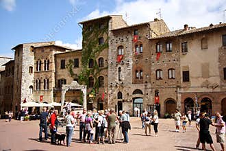 Piazza della Cisterna in San Gimignano (Italy)