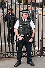 Security officers in front of the Downing Street 1