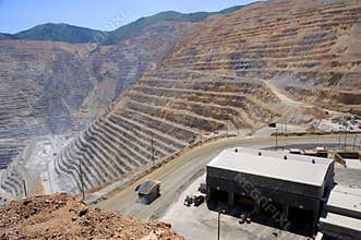 Mining Equipment Maintenance Shop