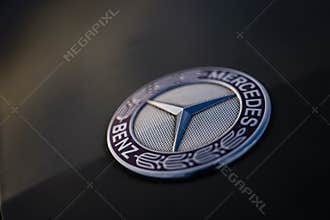 Mercedes Benz Star Logo Front