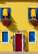 Burano, Venice lagoon - yellow house