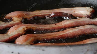 Crispy bacon frying pan