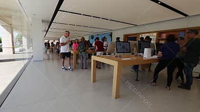 Apple Store Cupertino
