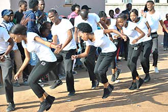 WEDDING DANCERS