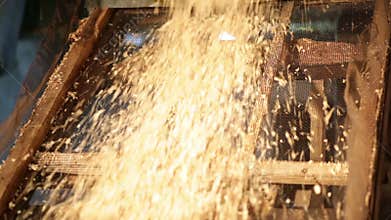 Wood shredder machine