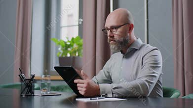 Elegant Project Manager Man Write Email to Colleague .