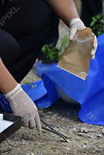 Collecting physical evidence