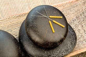 Acupuncture needles